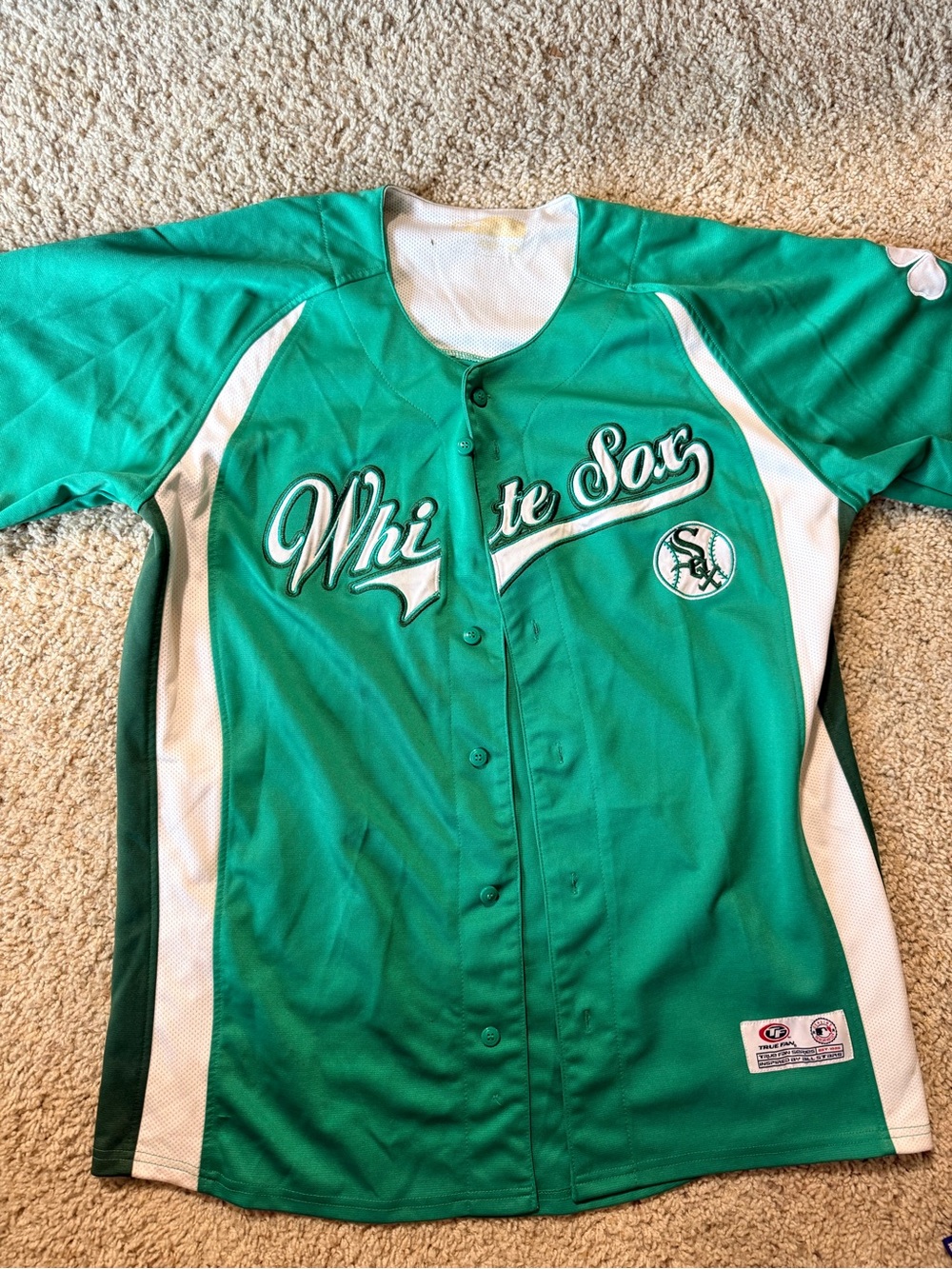 True Fan Chicago White Sox Shamrock Irish Baseball Jersey LG Green Button Up